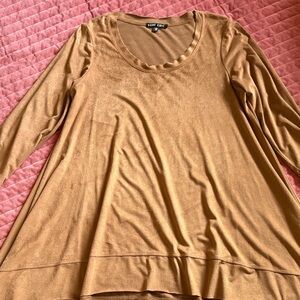 Trendy Chic Women's Tan Tunic Top